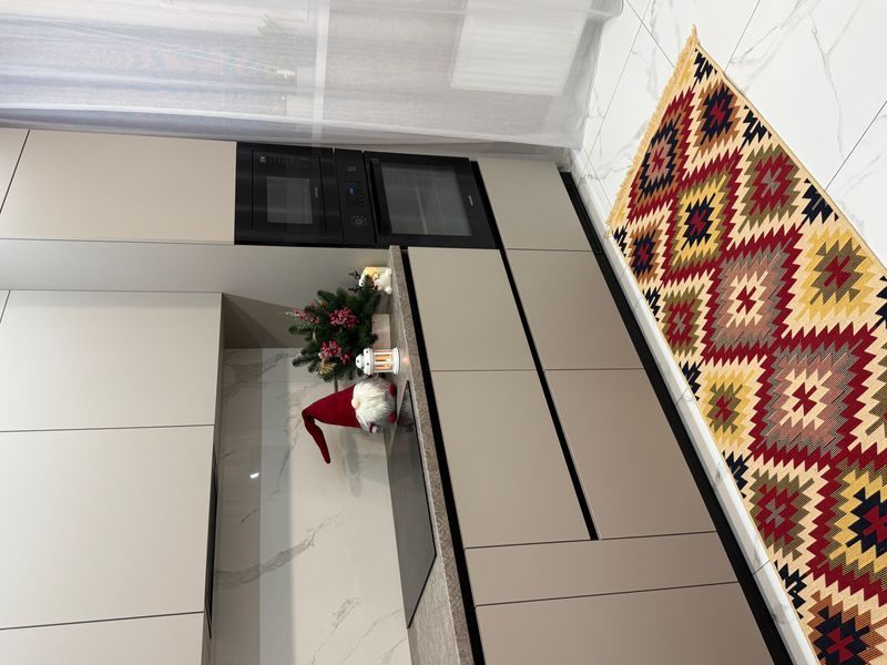 Безворсовий килим "Red Bloom" HP002 - магазин килимів Decomo