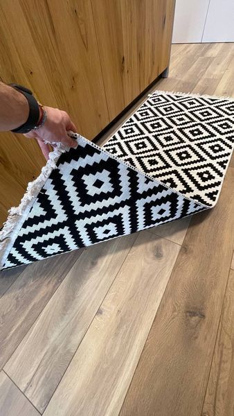 Безворсовый ковер "White and Black" HP009 - магазин ковров Decomo